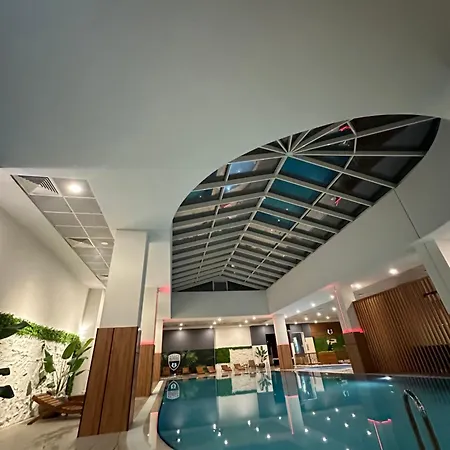 Appartamento Cevahir Sky With Spa, Pool & Fitness Included